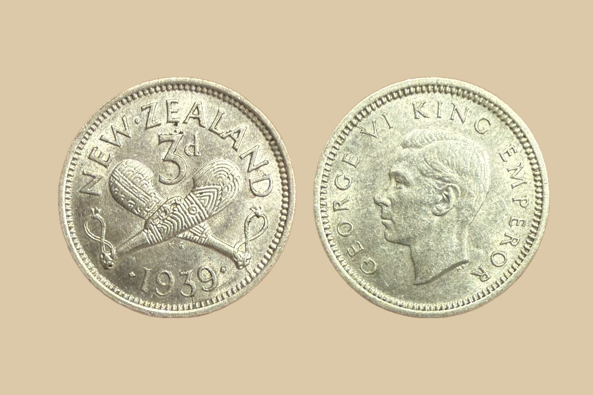 1939 New Zealand Threepence silver coin obverse and reverse